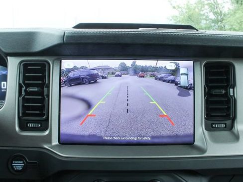 Used 2025 Ford Bronco Outer Banks AWD/4WD image 21