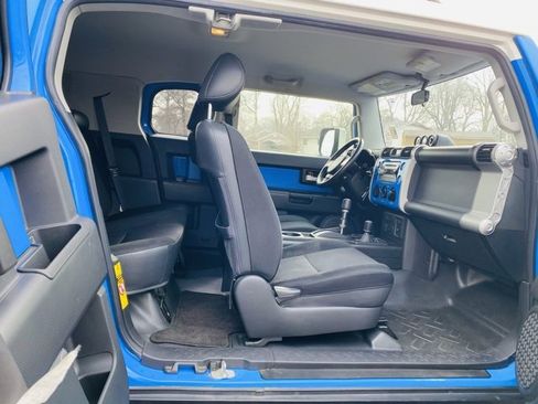 Used 2007 Toyota FJ Cruiser Base image 17