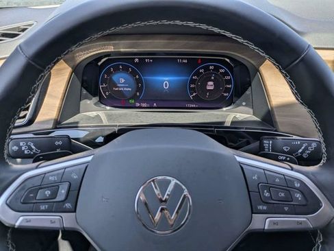 Certified 2025 Volkswagen Atlas SE FWD image 29