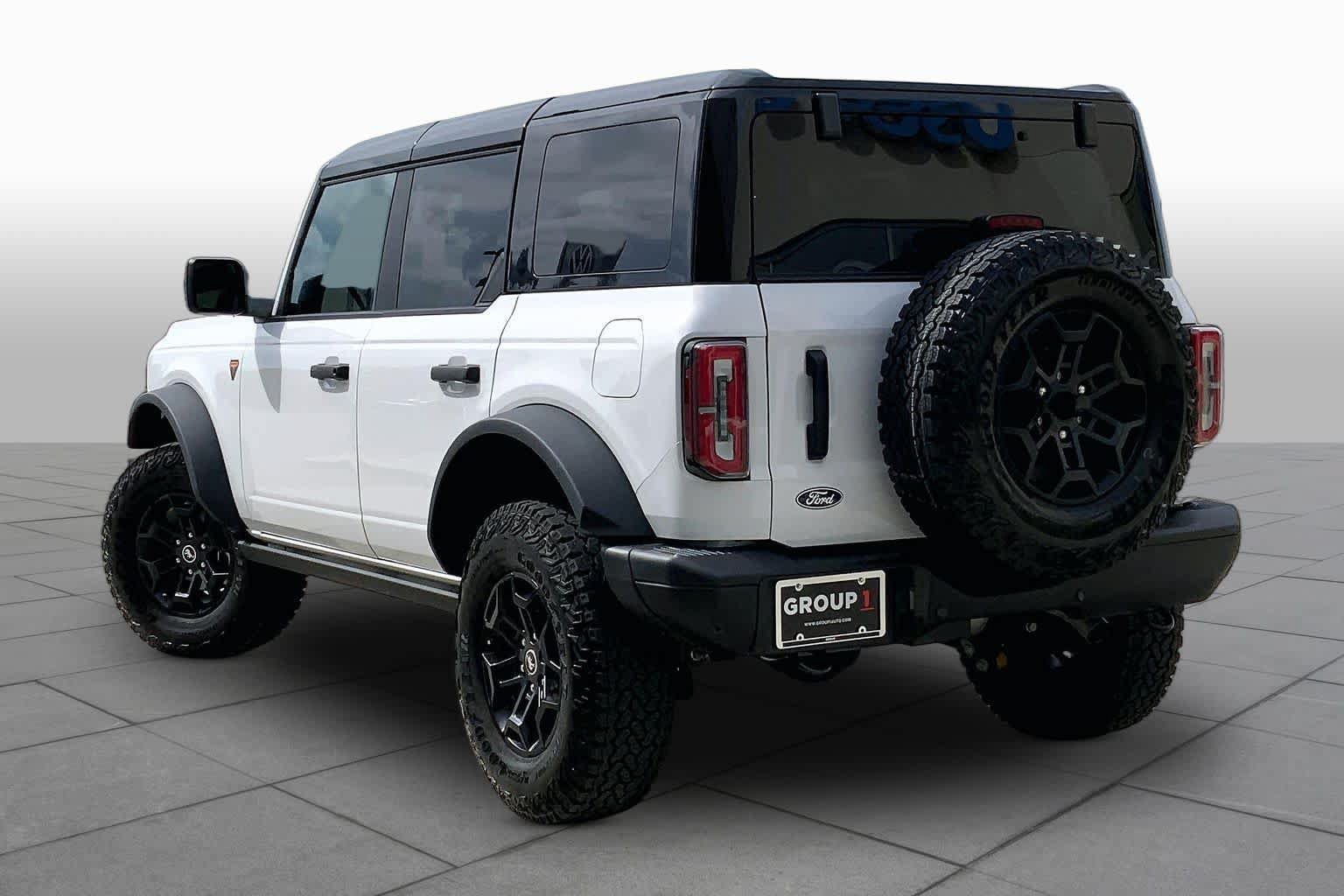 Used 2026 Ford Bronco Badlands AWD/4WD image 12