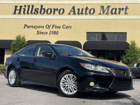 Used 2013 Lexus ES 350 w/ Luxury Pkg FWD image 1