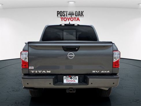 Used 2023 Nissan Titan SV w/ Accessory Utility Package image 6