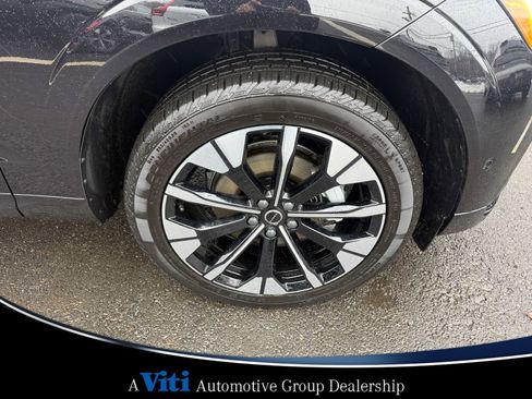 Used 2026 Volvo XC60 B5 Plus w/ Protection Package Premier AWD/4WD image 15
