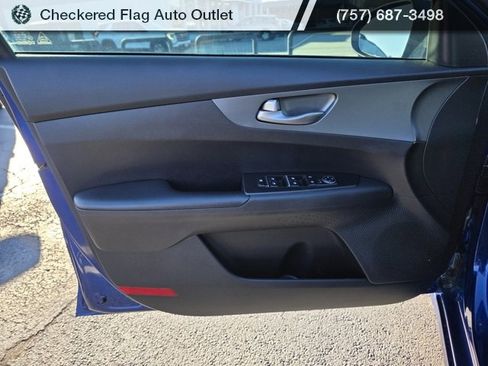 Used 2021 Kia Forte LXS image 19