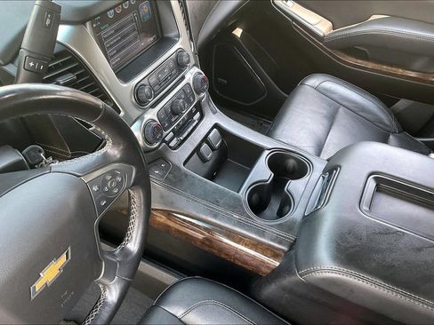 Used 2019 Chevrolet Tahoe LT AWD/4WD image 17