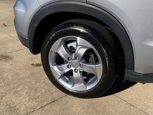 Used 2021 Honda HR-V LX image 8