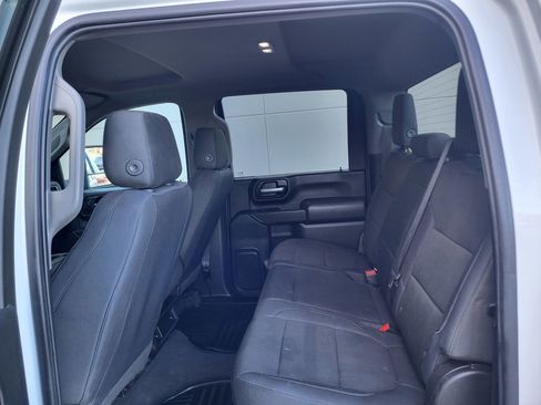 Used 2020 GMC Sierra 2500 4x4 Crew Cab w/ Gooseneck/5TH Wheel Package image 16