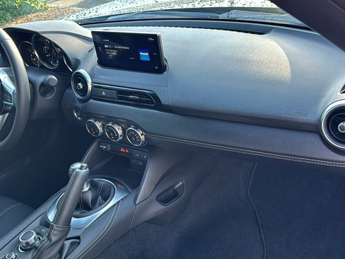 Certified 2025 MAZDA MX-5 Miata RF Grand Touring RWD image 20