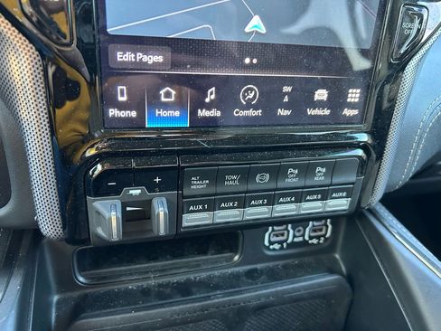 Used 2023 RAM 2500 Limited image 28