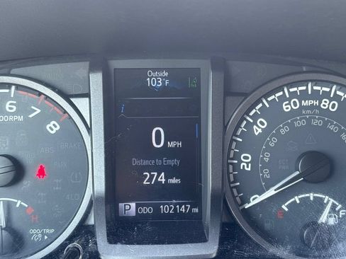 Used 2018 Toyota Tacoma TRD Off-Road AWD/4WD image 11