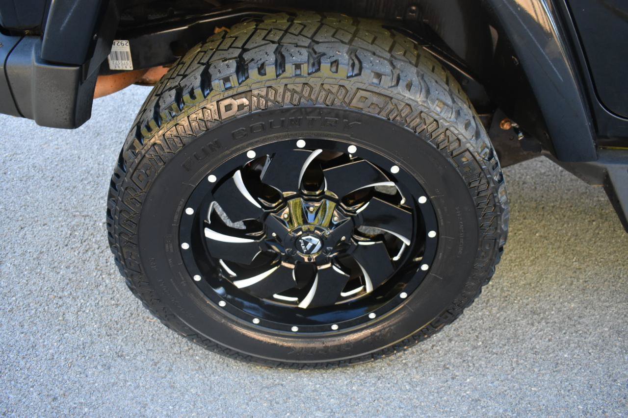 Used 2013 Jeep Wrangler Unlimited Rubicon AWD/4WD image 39