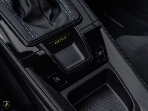 Used 2025 Porsche 911 GT3 image 18