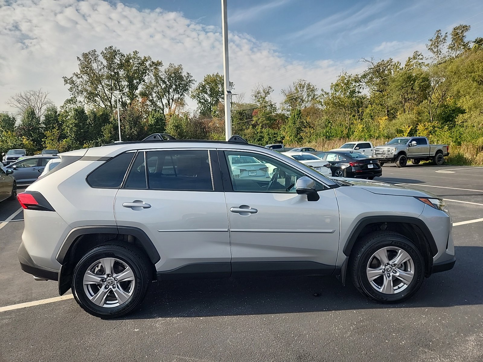 Used 2024 Toyota RAV4 XLE w/ Convenience Package AWD/4WD image 9
