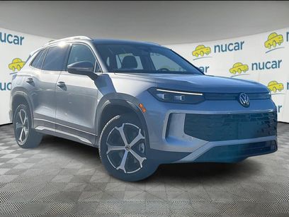 New 2026 Volkswagen Tiguan SE