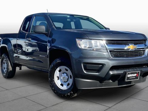Used 2017 Chevrolet Colorado W/T image 3