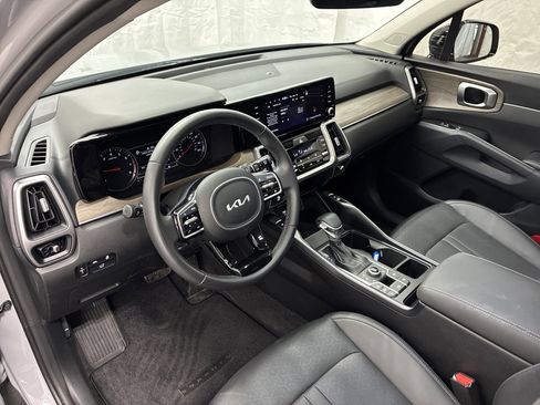 Certified 2023 Kia Sorento X-Line EX image 14