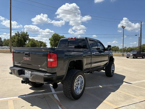 Used 2017 GMC Sierra 3500 Denali w/ Duramax Plus Package AWD/4WD image 5