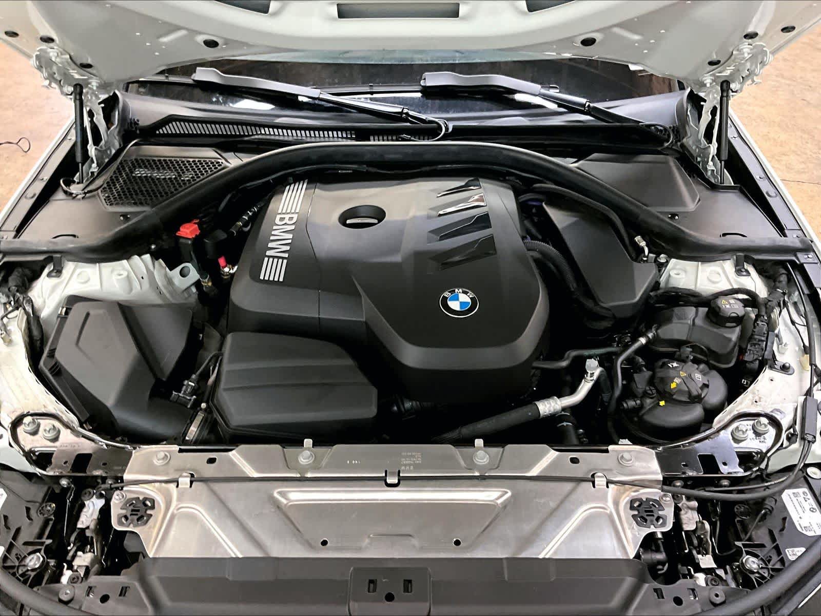 Used 2025 BMW 330i Sedan w/ Convenience Package RWD image 14