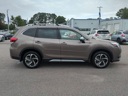 Used 2022 Subaru Forester Touring w/ Popular Package #3 AWD/4WD image 2