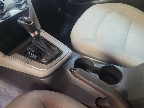 Used 2019 Hyundai Elantra SE FWD image 26