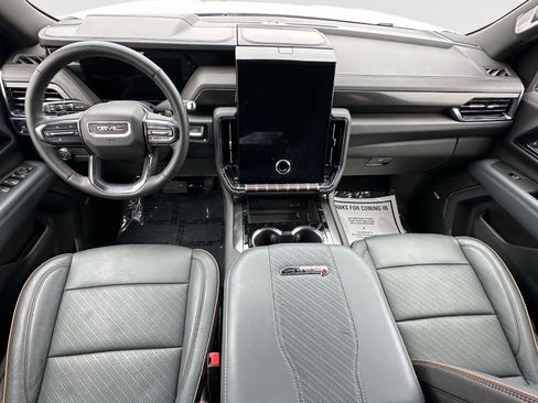 Used 2025 GMC Yukon AT4 w/ LPO, Floor Liner Package image 6
