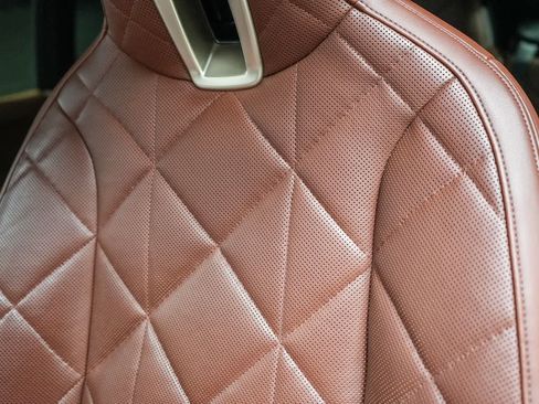 Used 2023 BMW iX xDrive50 w/ Sport Package image 25