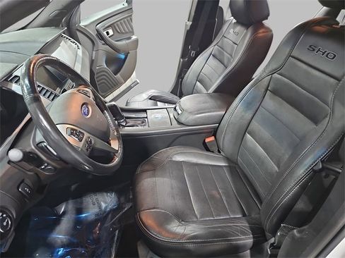 Used 2017 Ford Taurus SHO w/ Driver Assist Package image 15