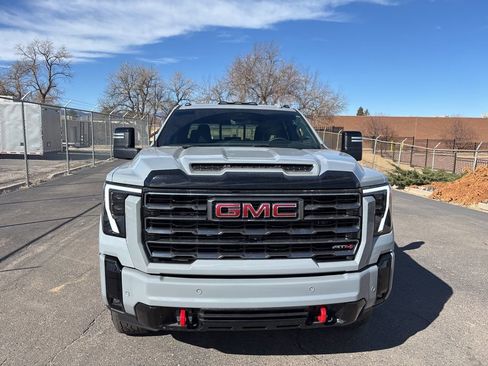 Used 2025 GMC Sierra 3500 AT4 w/ AT4 Premium Plus Package image 3