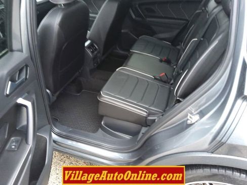 Used 2023 Volkswagen Tiguan SEL R-Line image 25