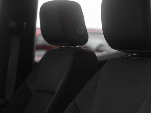 Used 2024 Chevrolet Colorado Trail Boss w/ Technology Package image 16