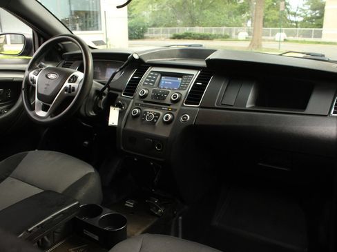 Used 2015 Ford Taurus Police Interceptor FWD image 24