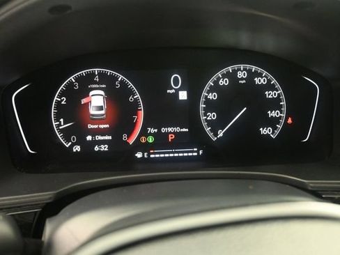 Certified 2025 Honda Civic LX image 9