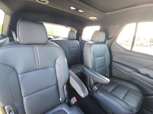 Used 2023 Chevrolet Traverse RS w/ LPO, Floor Liner Package AWD/4WD image 19