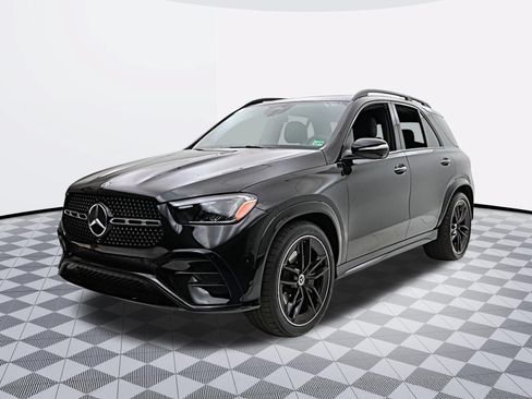Used 2024 Mercedes-Benz GLE 580 4MATIC w/ Night Package image 2