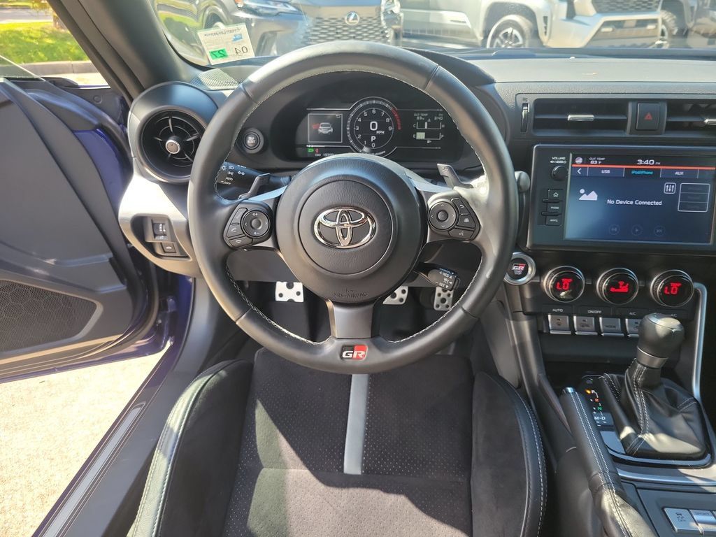Used 2023 Toyota GR86 Premium RWD image 19