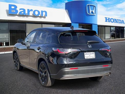 Used 2024 Honda HR-V Sport image 4