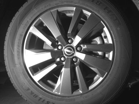 Used 2025 Nissan Pathfinder SV AWD/4WD image 13