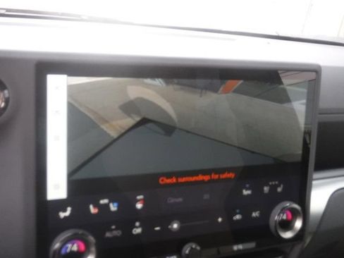 Used 2026 Lexus GX 550 image 35