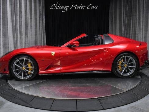 Used 2023 Ferrari 812 GTS RWD image 1