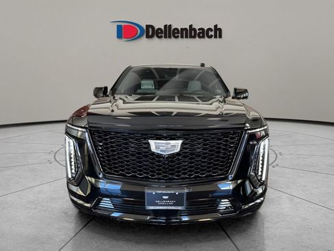 New 2026 Cadillac Escalade ESV Platinum Sport w/ LPO, ONYX Package AWD/4WD image 8