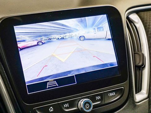 Used 2024 Chevrolet Malibu LT image 23