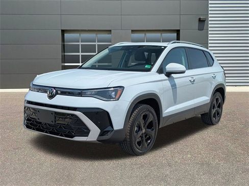 New 2025 Volkswagen Taos SEL image 7