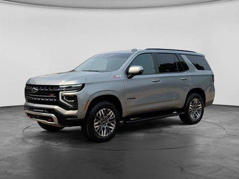 Used 2025 Chevrolet Tahoe Z71 AWD/4WD image 3