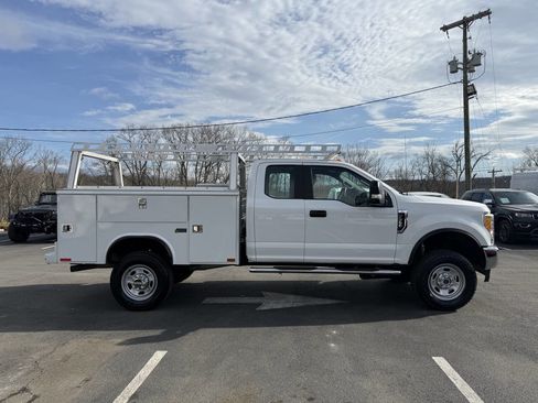 Used 2017 Ford F350 XL image 9
