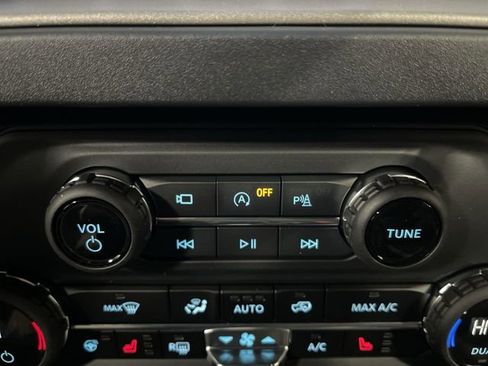 New 2025 Ford Bronco Outer Banks AWD/4WD image 32