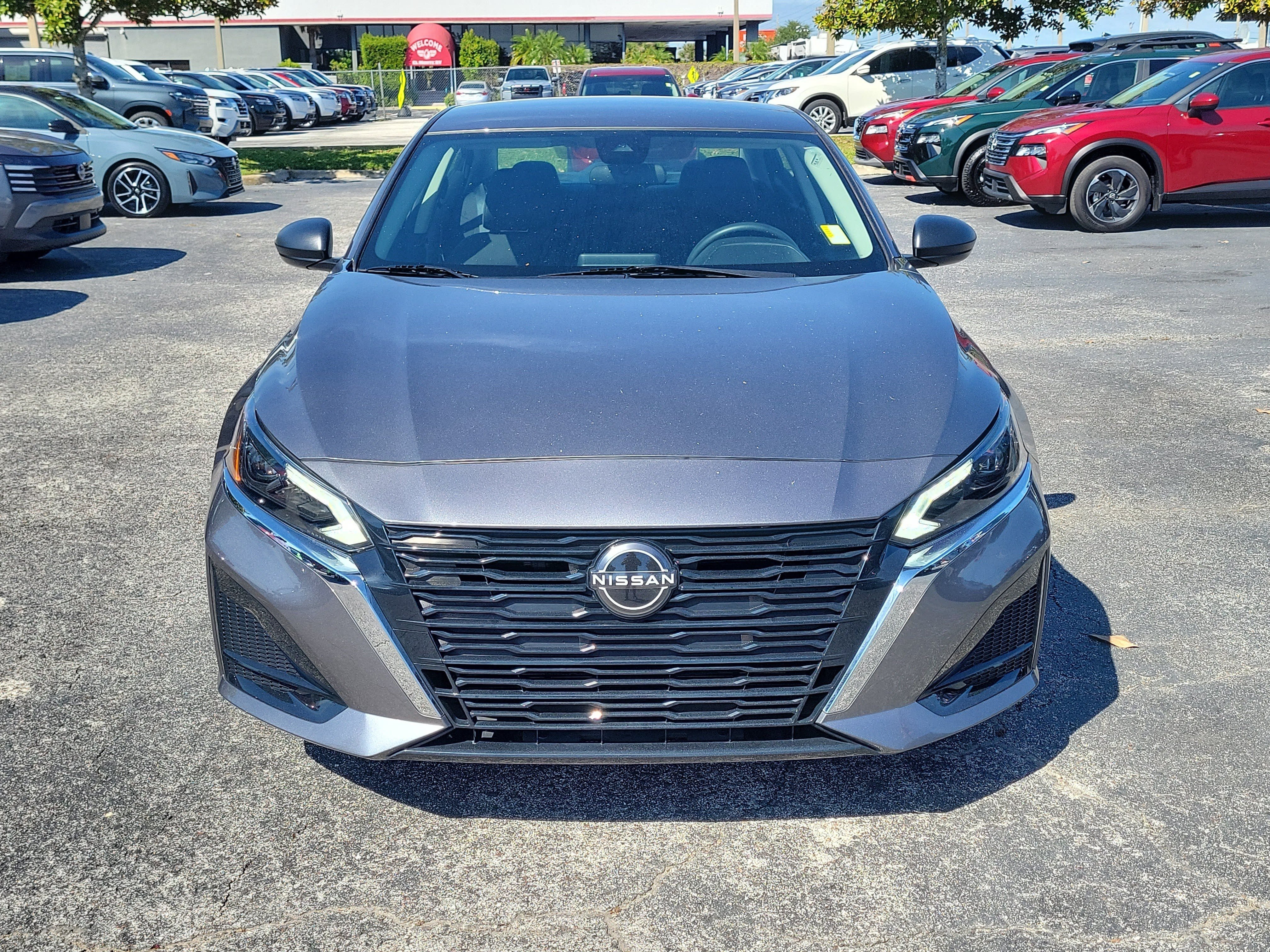 Certified 2024 Nissan Altima 2.5 S FWD image 2