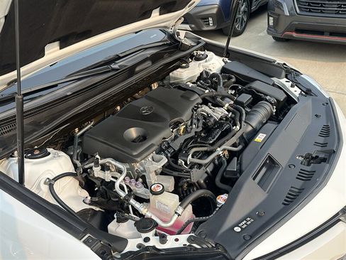 Used 2020 Toyota Camry XLE w/ Carpet Mat Package FWD image 16