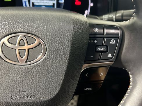 Used 2026 Toyota Camry SE FWD image 19