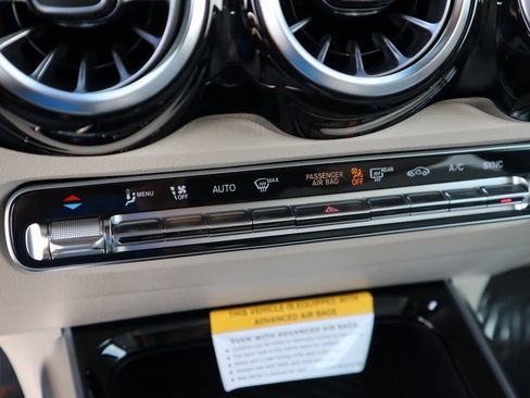 New 2026 Mercedes-Benz GLB 250 4MATIC image 46