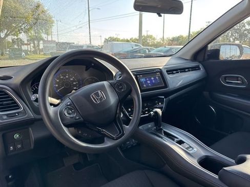 Used 2017 Honda HR-V EX image 22